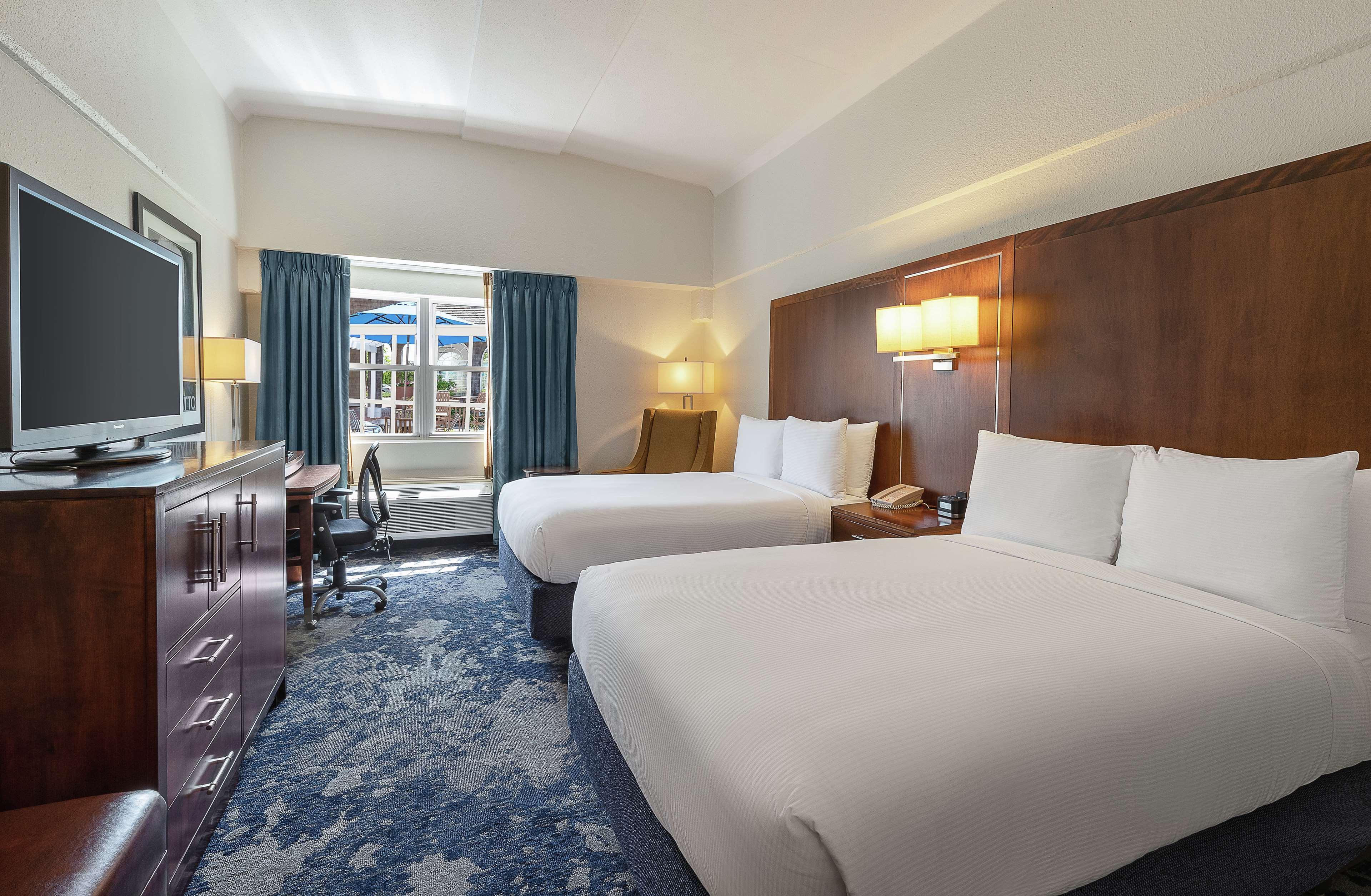 מלון Doubletree By Hilton Cape Cod - הייאניס מראה חיצוני תמונה