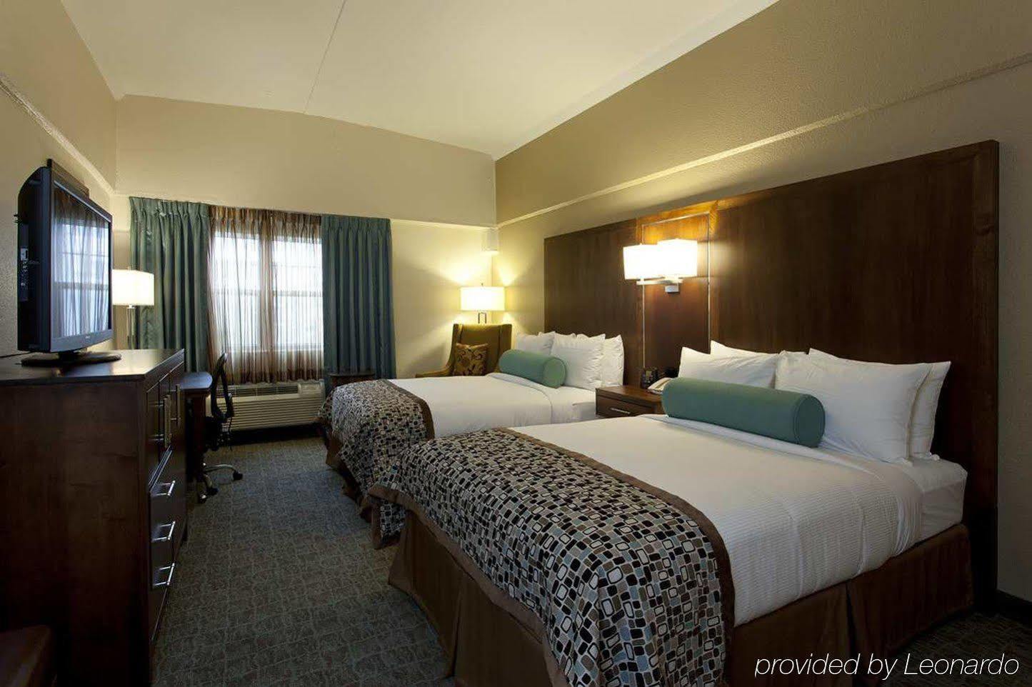 מלון Doubletree By Hilton Cape Cod - הייאניס מראה חיצוני תמונה