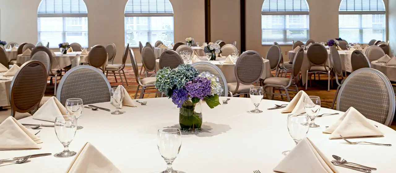 מלון Doubletree By Hilton Cape Cod - הייאניס מראה חיצוני תמונה
